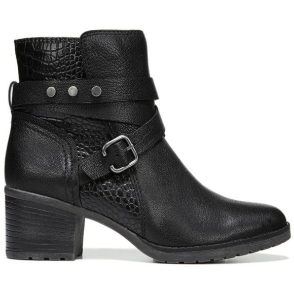 Naturalizer| black "ringer" heeled booties - Picture 2 of 9
